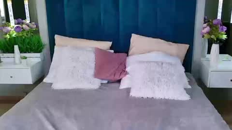 juliehill online show from March 11, 2026, 7:58 am