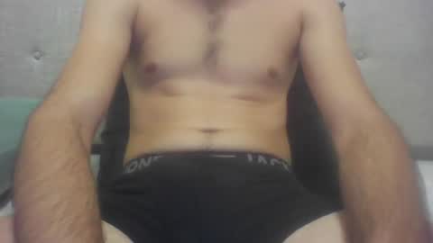 Snapshot of julien6100 chatting on October 9, 2025, 10:24 am Juju online show from October 9, 2025, 10:24 am