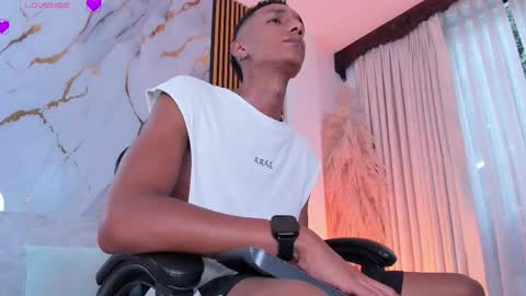 Snapshot of juliensaint_ chatting on September 10, 2025, 12:05 pm Julien online show from September 10, 2025, 12:05 pm