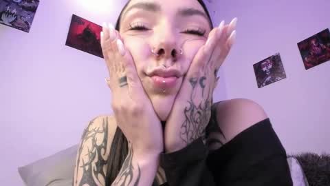 juliet_sourire online show from March 8, 2025, 3:24 pm