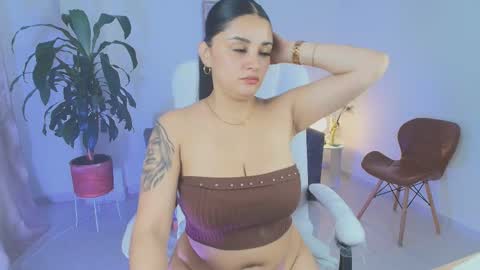 Snapshot of julieta92_ chatting on February 9, 2026, 11:31 pm Julieta92 online show from February 9, 2026, 11:31 pm