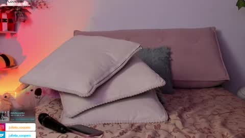 Juli  online show from February 18, 2025, 7:21 am