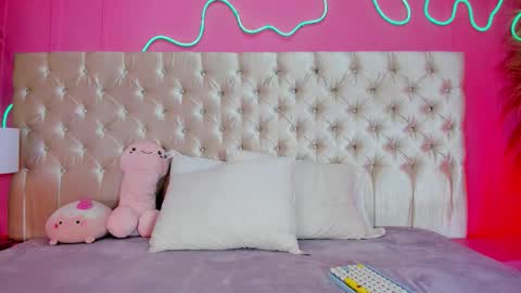 Julieta  online show from March 16, 2026, 11:58 am