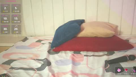 Julieta  IG juietaflower06 online show from February 4, 2026, 12:11 pm