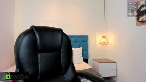 Snapshot of julieta_miller01 chatting on September 10, 2025, 11:43 am Julieta Mille online show from September 10, 2025, 11:43 am