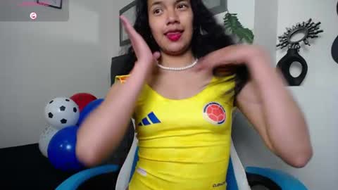 Snapshot of julieta_parker7 chatting on June 12, 2026, 4:00 am Julieta online show from June 12, 2026, 4:00 am