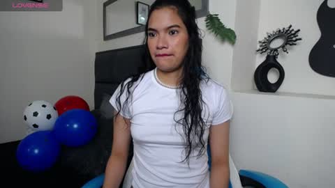 Snapshot of julieta_parker7 chatting on June 13, 2026, 1:58 am Julieta online show from June 13, 2026, 1:58 am