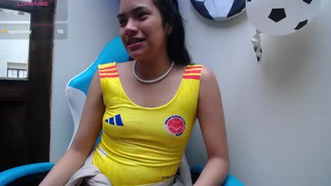 Snapshot of julieta_parker7 chatting on June 15, 2026, 7:27 pm Julieta online show from June 15, 2026, 7:27 pm