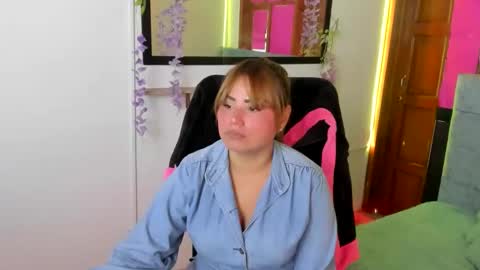 Snapshot of julieta_star69 chatting on June 8, 2026, 7:25 pm julieta_star69 online show from June 8, 2026, 7:25 pm