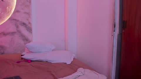 Snapshot of julietakane chatting on February 15, 2026, 7:51 am julietakane online show from February 15, 2026, 7:51 am