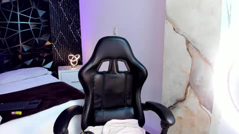 julietakane online show from March 30, 2026, 9:16 pm