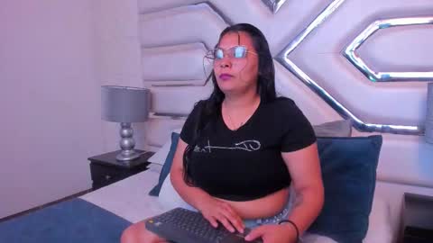 Snapshot of julietaowen chatting on November 5, 2025, 3:01 pm julietaowen online show from November 5, 2025, 3:01 pm