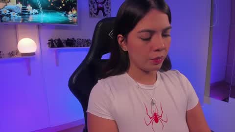 Julieta  online show from July 16, 2026, 4:40 am