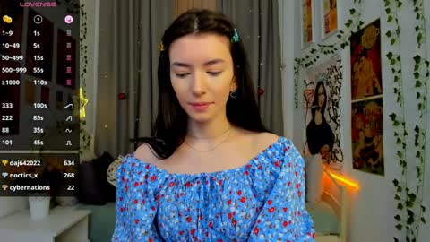 Snapshot of julietaromaniss chatting on December 18, 2024, 2:32 am Julieta or Jully online show from December 18, 2024, 2:32 am