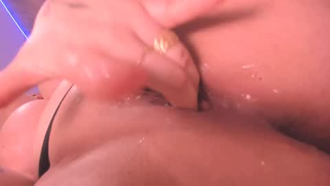 Snapshot of julietavargas chatting on December 23, 2024, 5:43 pm Julieta Vargas online show from December 23, 2024, 5:43 pm