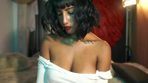 julietawinona online show from April 24, 2026, 4:42 pm