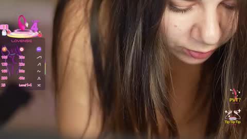 Snapshot of julietdream chatting on November 29, 2025, 8:50 am J U L I E T online show from November 29, 2025, 8:50 am