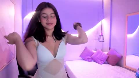 Julieth  online show from February 12, 2026, 7:42 pm