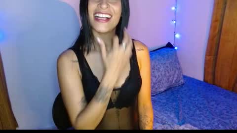 Snapshot of julieth_smith_xoxo chatting on December 14, 2025, 6:19 am Michelle Smith online show from December 14, 2025, 6:19 am