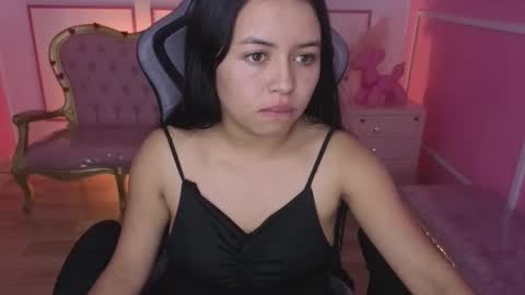 Snapshot of julietha_dior_t chatting on November 20, 2025, 2:45 am julietha_dior_t online show from November 20, 2025, 2:45 am