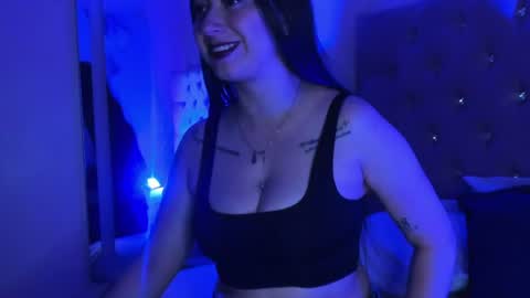 Snapshot of juliethcruz chatting on July 31, 2026, 4:50 pm online show from July 31, 2026, 4:50 pm