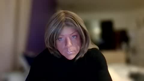 Snapshot of julietsusa chatting on January 18, 2026, 10:41 am Julie TS online show from January 18, 2026, 10:41 am