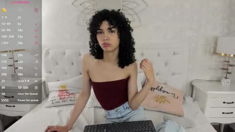 julietta    online show from March 30, 2026, 1:01 pm