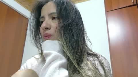 Snapshot of julietta__jackson chatting on April 21, 2026, 11:51 pm Julietta Jackson online show from April 21, 2026, 11:51 pm