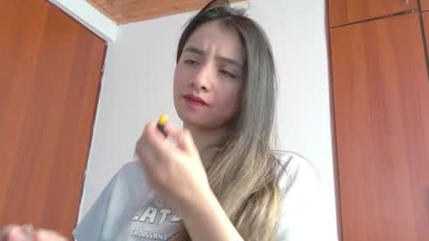 Snapshot of julietta__jackson chatting on April 24, 2026, 8:22 pm Julietta Jackson online show from April 24, 2026, 8:22 pm