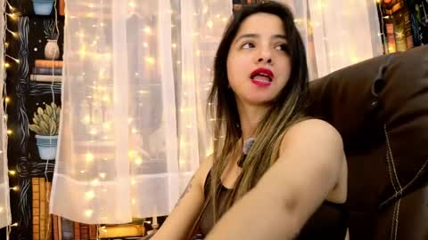 Snapshot of julietta__jackson chatting on May 8, 2026, 1:33 am Julietta Jackson online show from May 8, 2026, 1:33 am