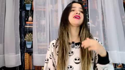 Snapshot of julietta__jackson chatting on May 9, 2026, 7:08 pm Julietta Jackson online show from May 9, 2026, 7:08 pm