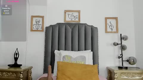 Snapshot of julietta_pink chatting on July 9, 2026, 12:09 pm Julieta online show from July 9, 2026, 12:09 pm
