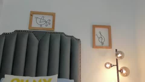 Snapshot of julietta_pink chatting on July 14, 2026, 12:00 pm Julieta online show from July 14, 2026, 12:00 pm