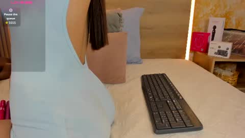 Snapshot of julietta_pink chatting on August 4, 2026, 11:35 am Julieta online show from August 4, 2026, 11:35 am