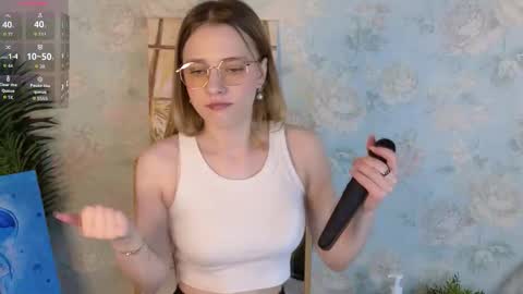 Mia online show from February 5, 2026, 3:11 am