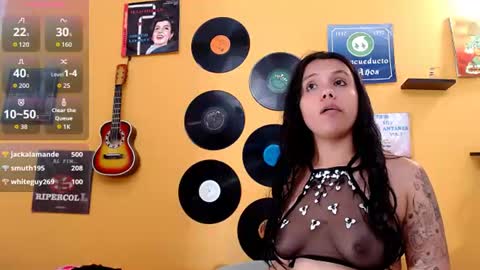Snapshot of juliette18rose chatting on June 11, 2026, 12:32 am juliette18rose online show from June 11, 2026, 12:32 am