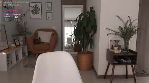 Snapshot of juliette_dee chatting on June 12, 2026, 9:46 pm Juliette Dee online show from June 12, 2026, 9:46 pm
