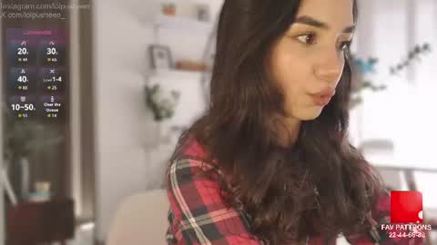 Snapshot of juliette_dee chatting on June 23, 2026, 8:40 pm Juliette Dee online show from June 23, 2026, 8:40 pm