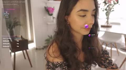 Snapshot of juliette_dee chatting on July 30, 2026, 9:47 pm Juliette Dee online show from July 30, 2026, 9:47 pm