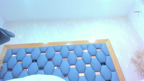 juliette_pretty_ online show from April 23, 2026, 8:00 pm