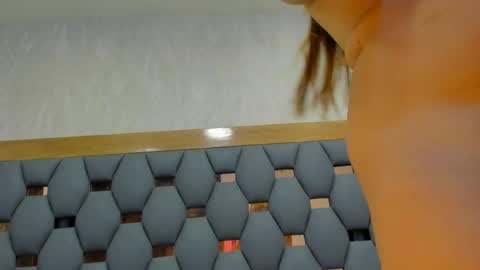 Snapshot of juliette_pretty_ chatting on May 5, 2026, 7:11 pm juliette_pretty_ online show from May 5, 2026, 7:11 pm