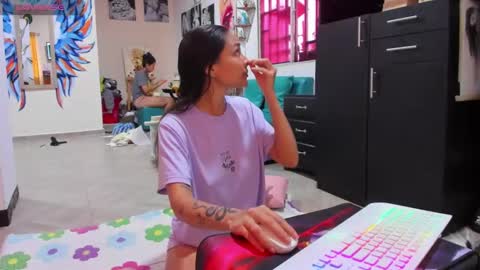 Snapshot of juliette_sweet05 chatting on February 3, 2025, 8:13 pm juliette online show from February 3, 2025, 8:13 pm