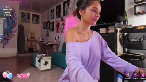 Snapshot of juliette_sweet05 chatting on February 28, 2025, 3:48 pm juliette online show from February 28, 2025, 3:48 pm