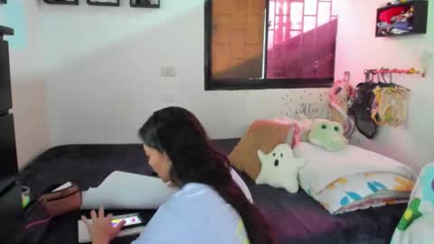 Snapshot of juliette_sweet05 chatting on October 16, 2025, 5:25 pm juliette online show from October 16, 2025, 5:25 pm