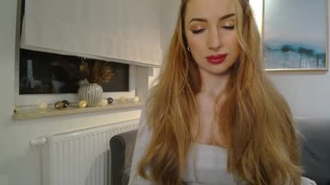 JulietteSensual online show from March 4, 2025, 7:11 pm