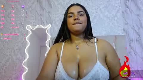 Snapshot of juliieta_tay chatting on July 5, 2026, 4:19 am juliieta_tay online show from July 5, 2026, 4:19 am