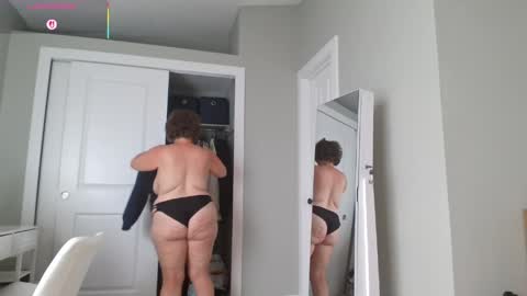 Juli Monroe online show from May 1, 2026, 3:16 pm