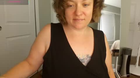 Snapshot of julimonroe chatting on June 13, 2026, 3:59 am Juli Monroe online show from June 13, 2026, 3:59 am