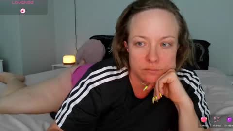 Juli Monroe online show from July 21, 2026, 3:42 am