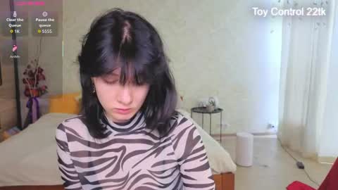 Snapshot of julissweet chatting on June 15, 2026, 7:43 am Asmodeus online show from June 15, 2026, 7:43 am